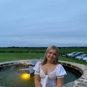 Meet your Posher, Lilly